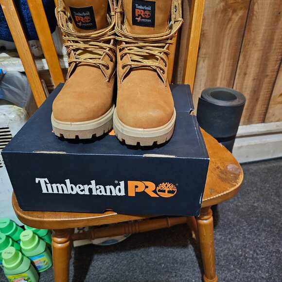 Mens boots - Picture 1 of 1